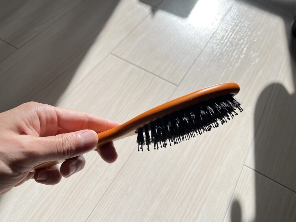 ヘアブラシ