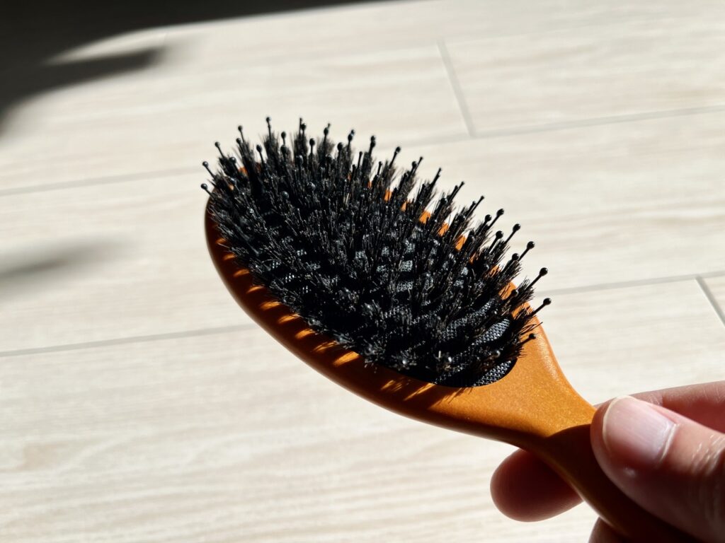 ヘアブラシ2